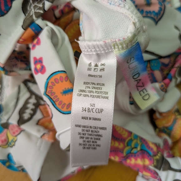 2/$25-SunDazed 34B/34C Floral Shirred Bikini Top With Adjustable Straps NWOT - Picture 6 of 9